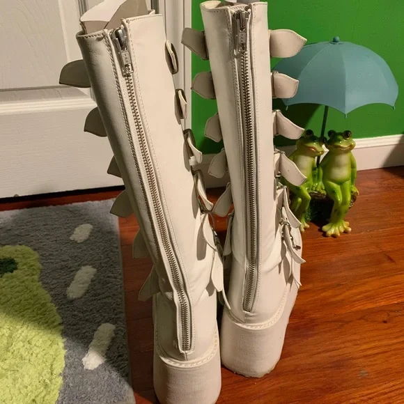 White Demonia Damned Platform Boots Womens 8 - Picture 4 of 5